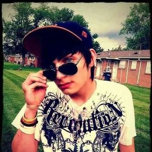 Meet your Posher, Larry